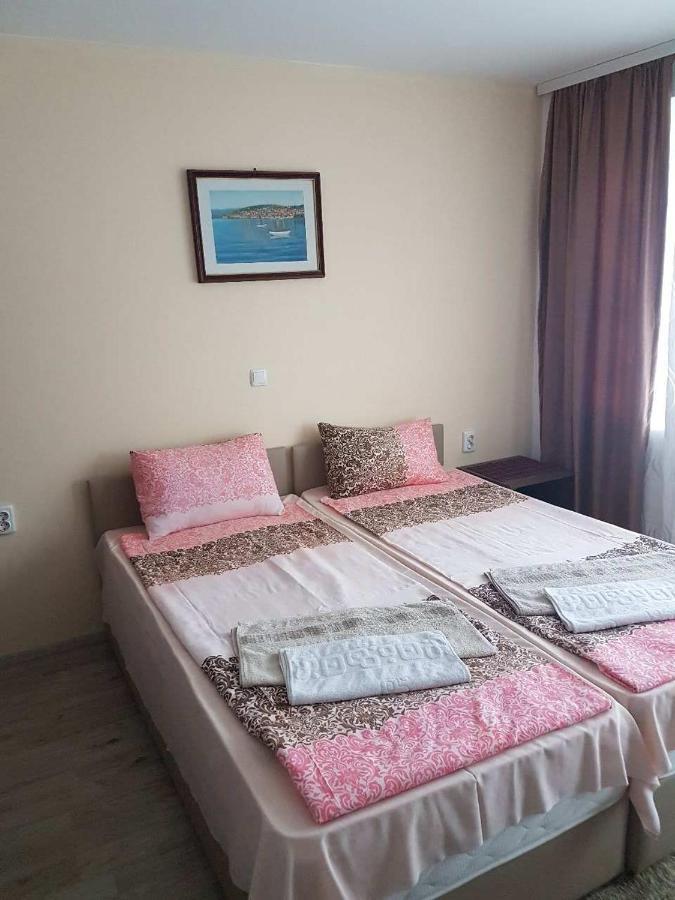 Guest House Ginek Οχρίδα Δωμάτιο φωτογραφία